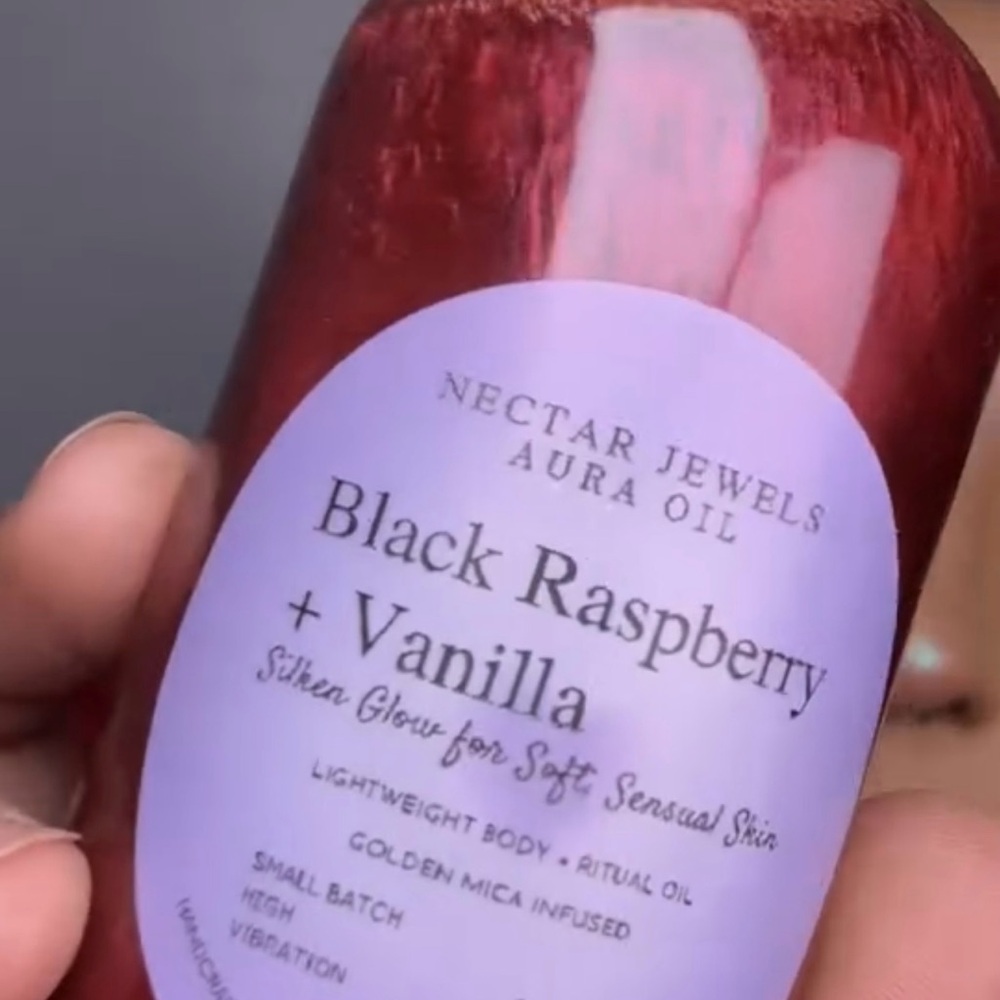Black Raspberry & Vanilla Body Oil - Picture 2 of 4